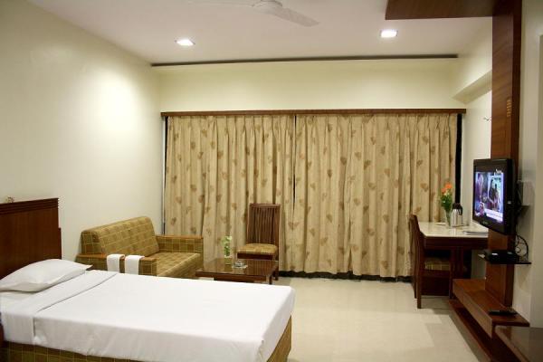 Hotel Mrunal Palace